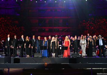 Emotivnim koncertom “Zvijezdama u čast” Komedija odala počast Sandi Miladinov Langerholz i Branku Blaći